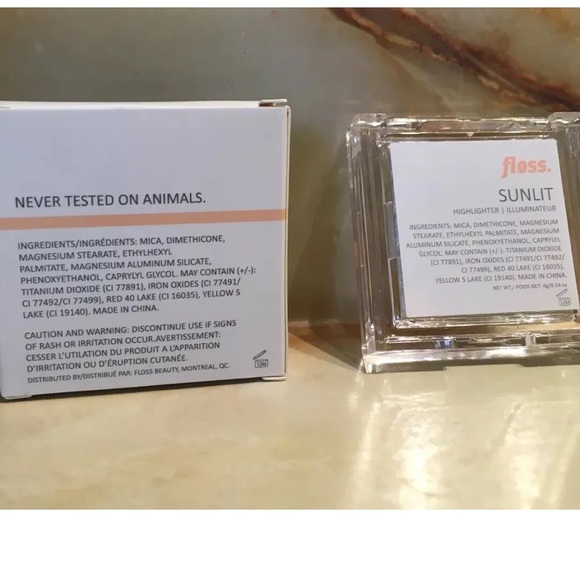 NWT: Floss Makeup Brighten Up Highlighter - Sunlit - Picture 3 of 4